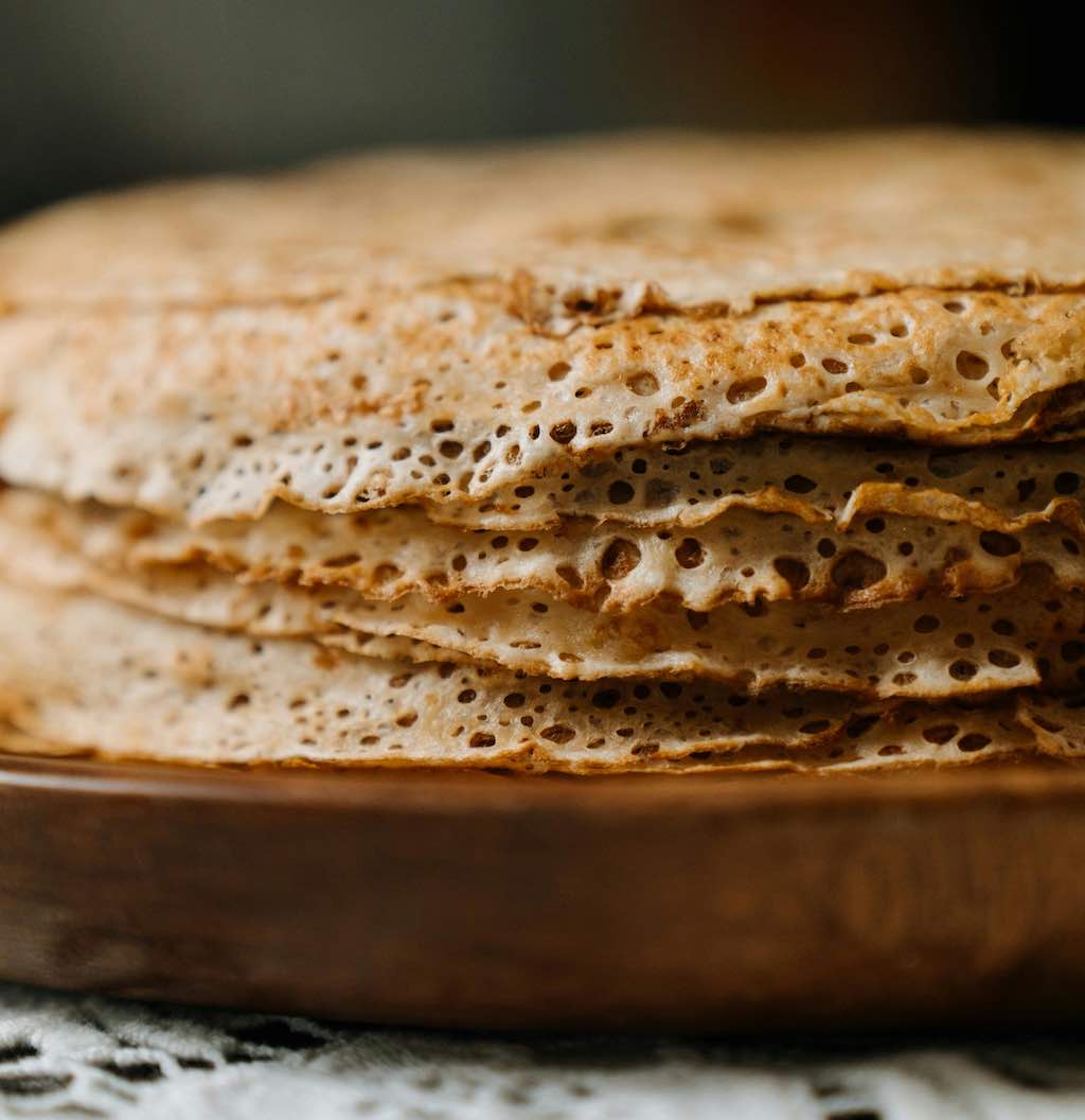 La meilleure recette de pâte à crêpes + pâte à galettes blé noir ou sarrasin ! recette de crêpes rapide, facile et inratable pour célébrer la chandeleur