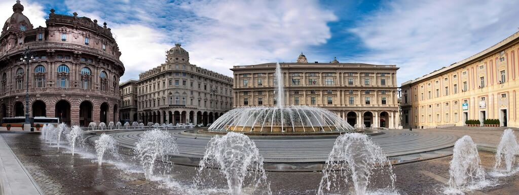 Piazza De Ferrari au cœur de Gênes lors d'un week-end en Ligurie